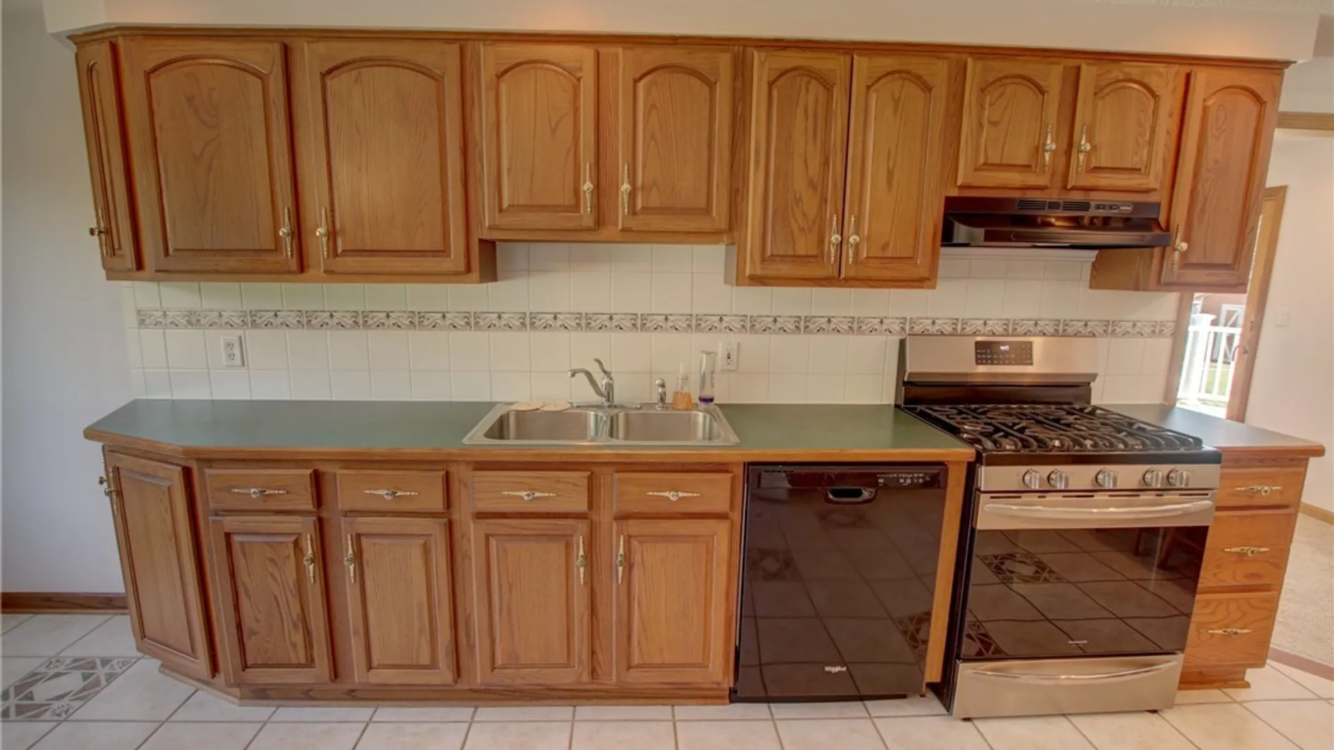 Property at 79 Davidson Drive, Cheektowaga, NY 14043 18