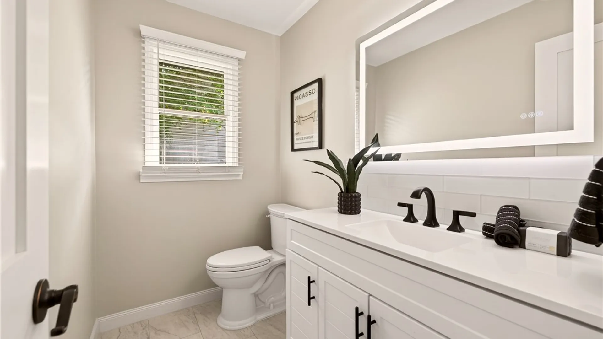 Property at 18 Widewaters Lane, Pittsford, NY 14534 24