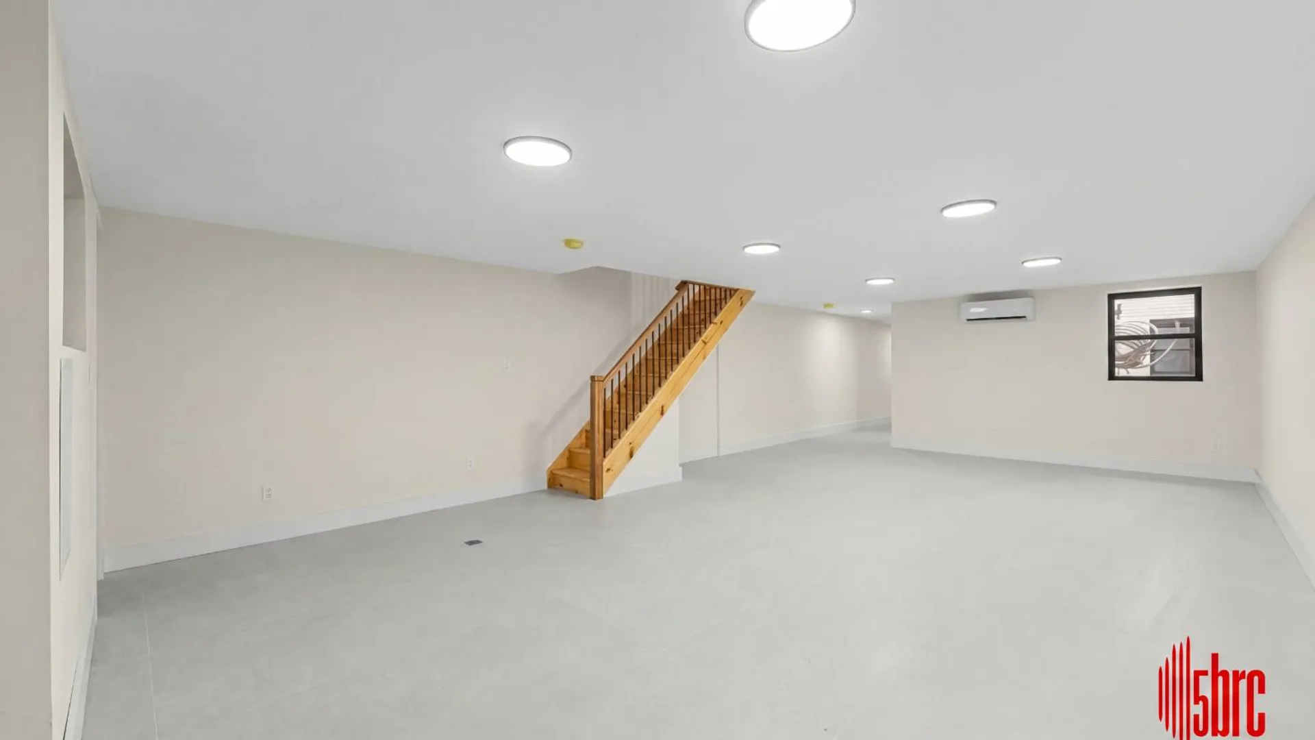 Property at 405 miller ave, Brooklyn, NY 11207 34