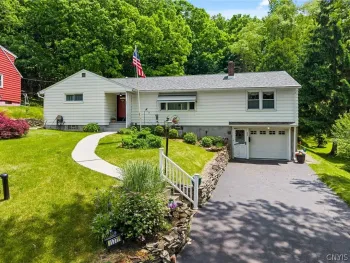 Property at 177 Thurlow Drive, Syracuse, NY 13205