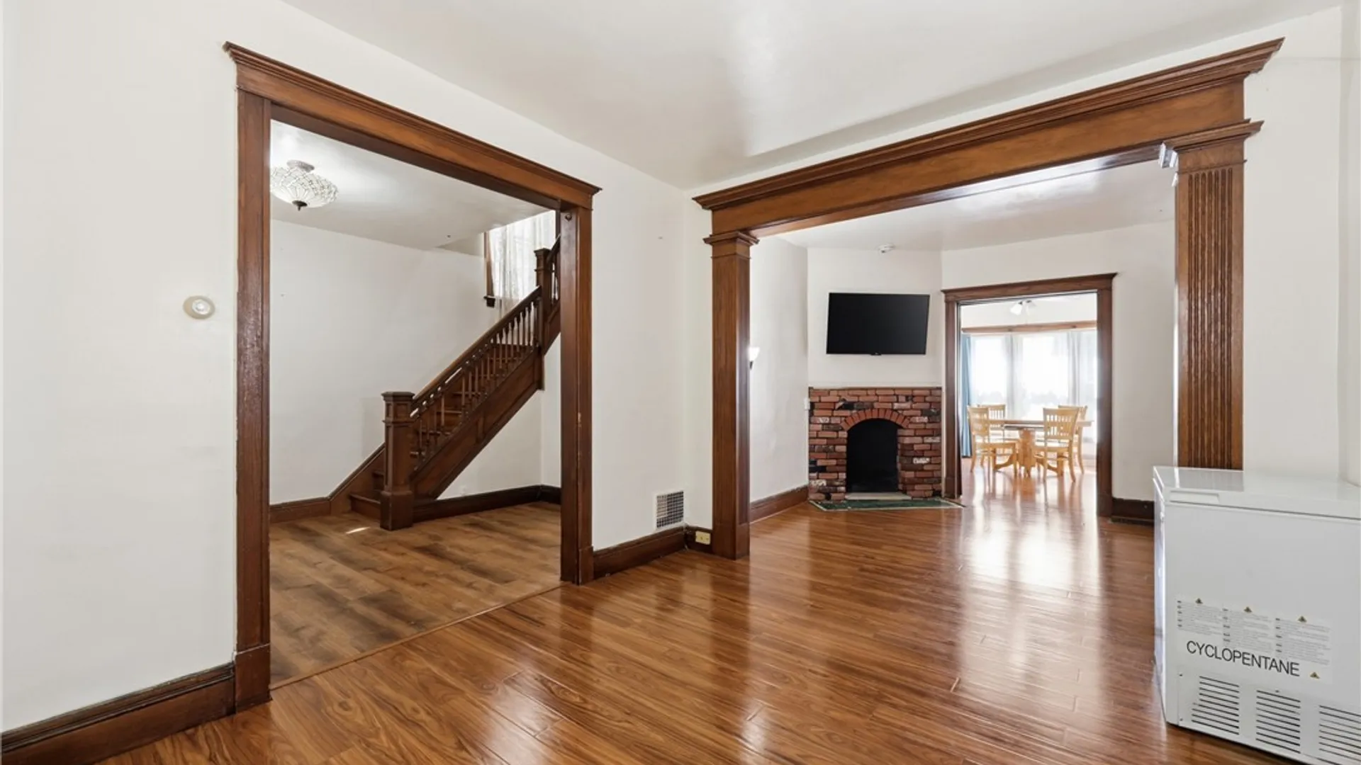 Property at 39 Kamper Avenue, Buffalo, NY 14210 8
