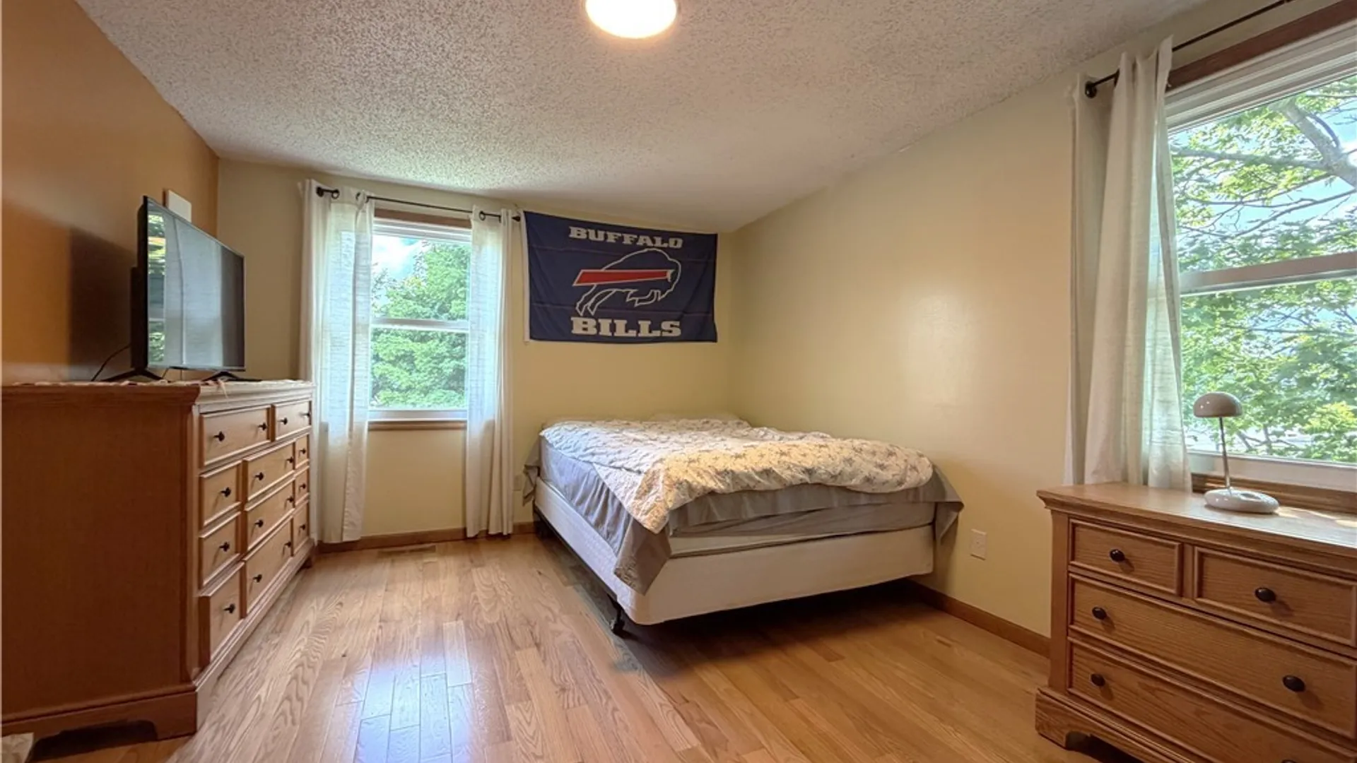 Property at 1712 Como Park Boulevard, Lancaster, NY 14043 12