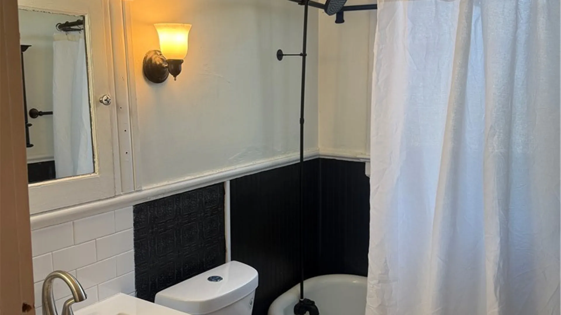 Property at 37 Inwood Place, Buffalo, NY 14209 14