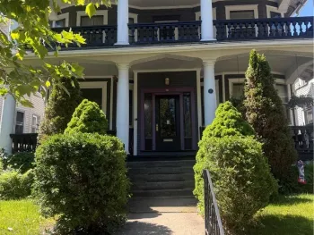 37 Inwood Place, Buffalo, NY 14209