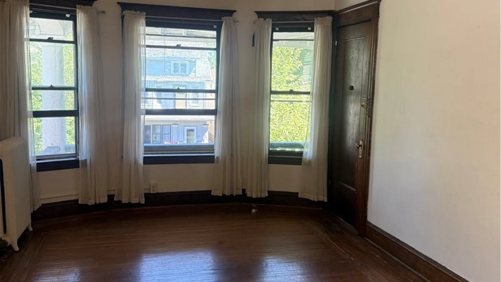 Property at 37 Inwood Place, Buffalo, NY 14209 2