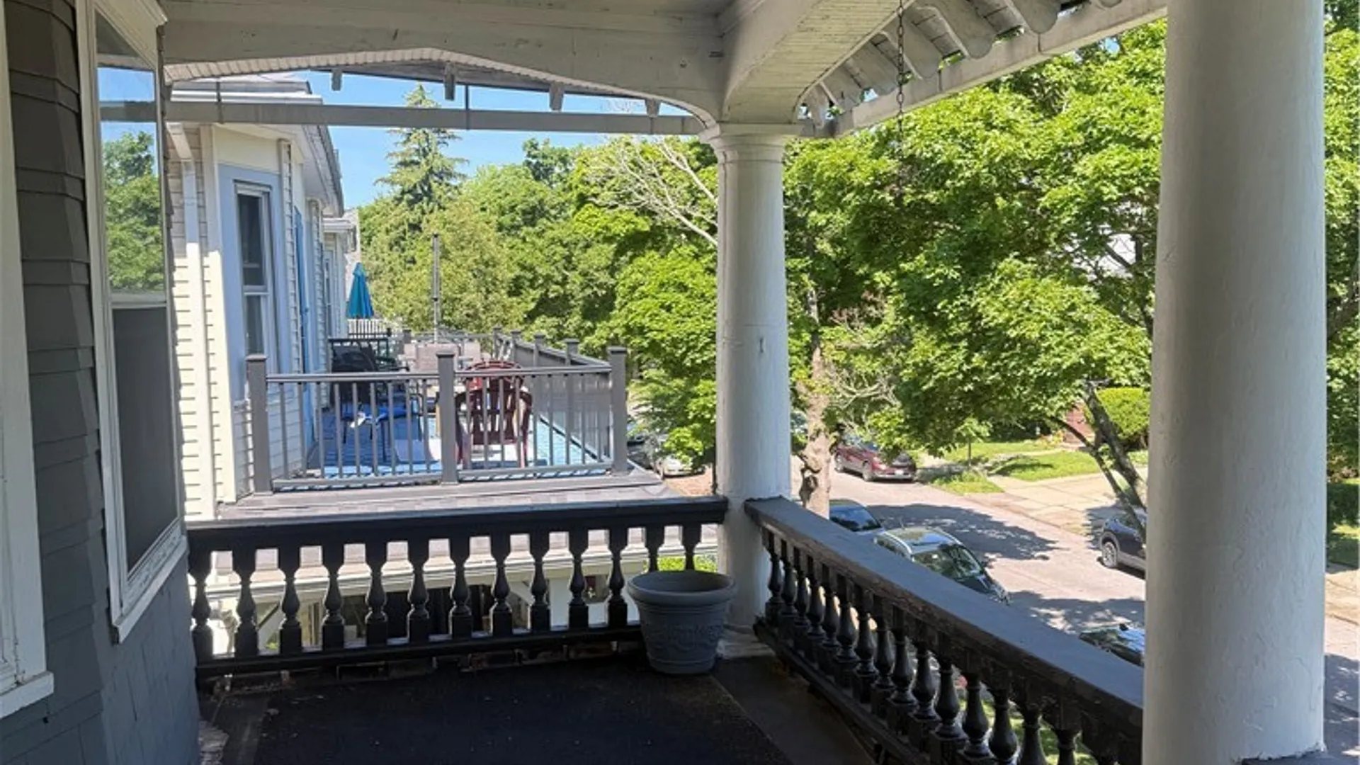Property at 37 Inwood Place, Buffalo, NY 14209 3
