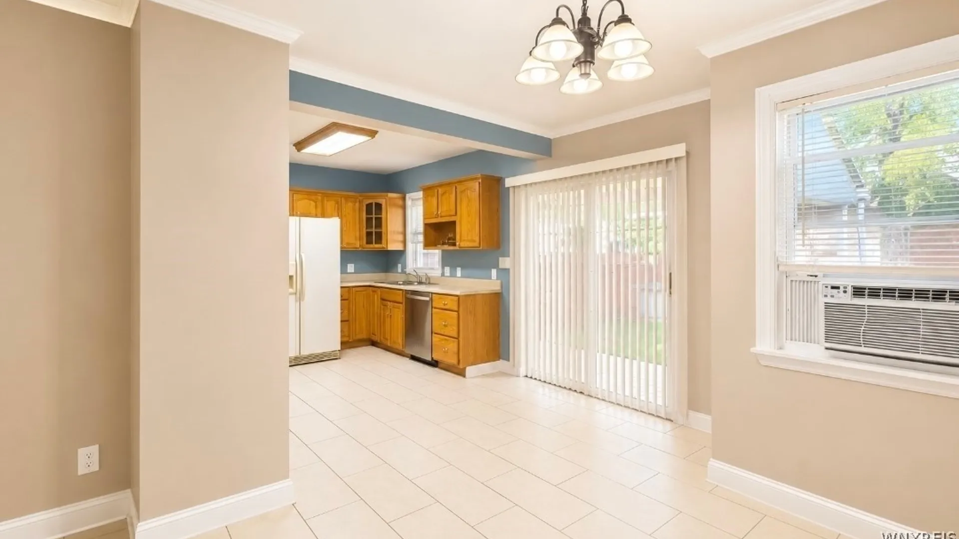 Property at 32 Gallatin Avenue, Buffalo, NY 14207 10