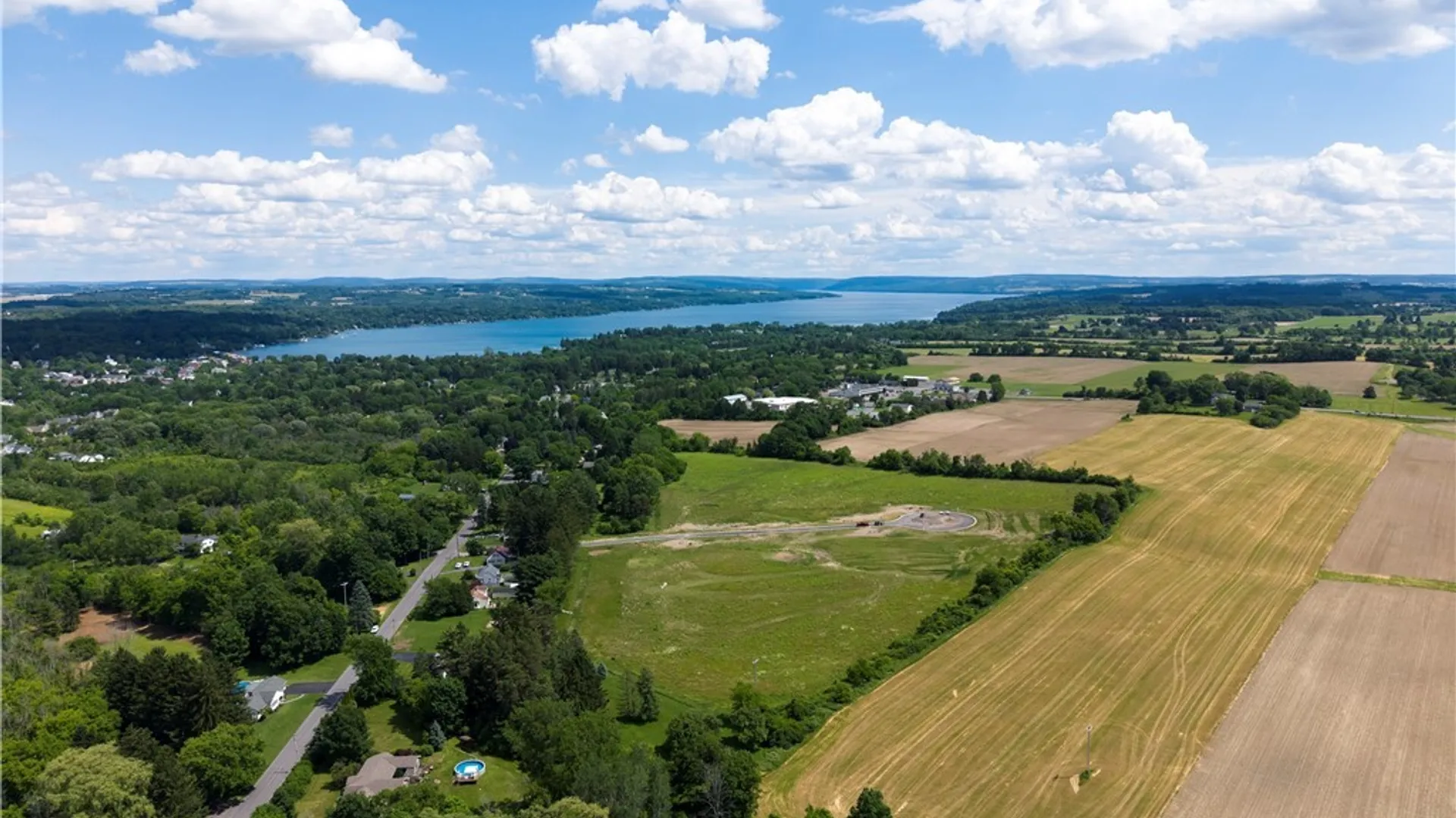 Property at 2 Village Meadow Lane Street, Skaneateles, NY 13152 4