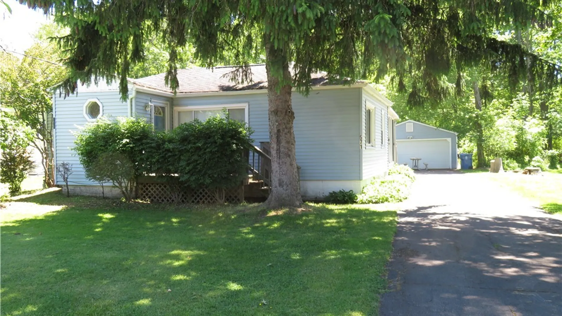 Property at 571 Tuscarora Road, Evans, NY 14006 2
