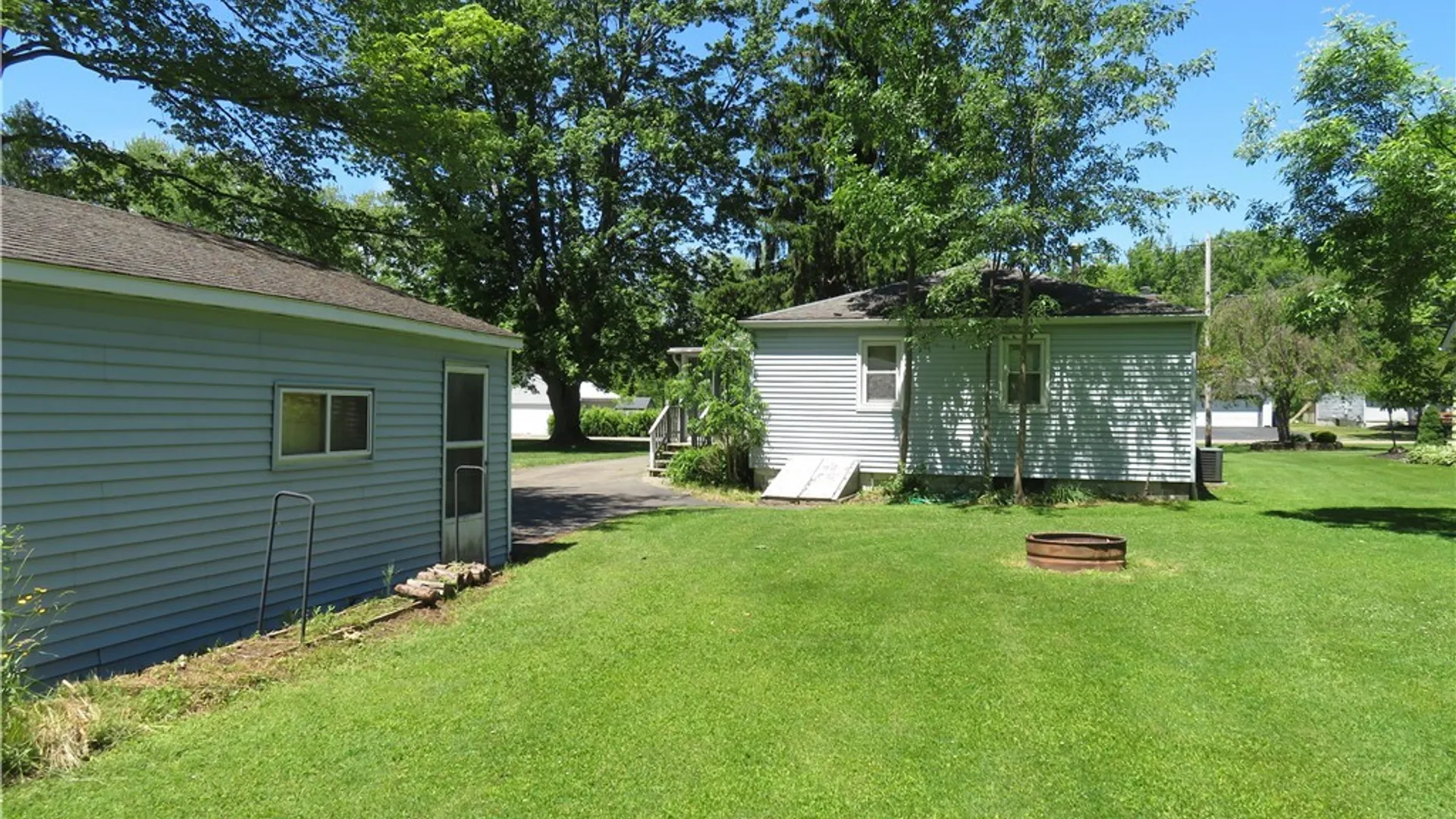Property at 571 Tuscarora Road, Evans, NY 14006 8
