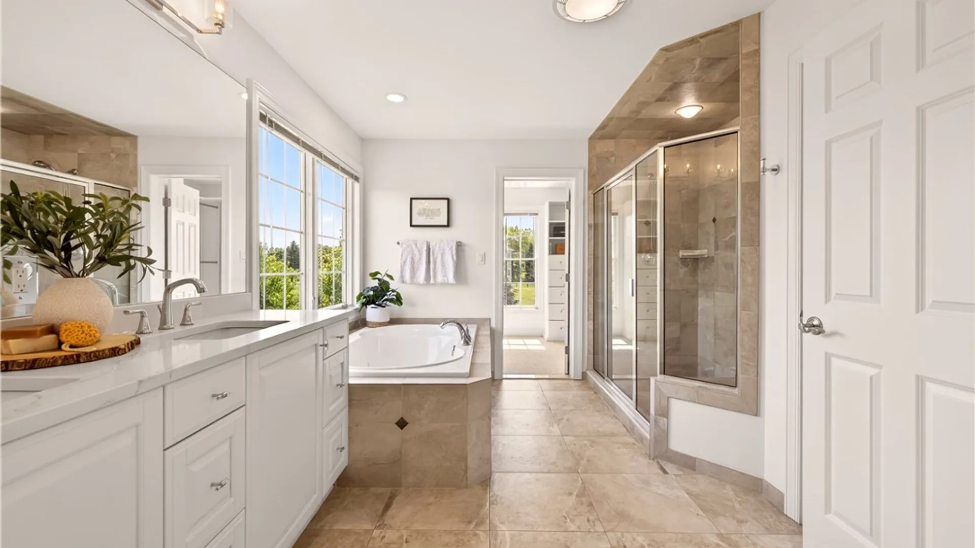 Property at 37 Turning Leaf Drive, Pittsford, NY 14534 28