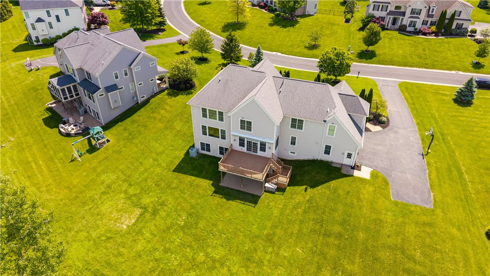 Property at 37 Turning Leaf Drive, Pittsford, NY 14534 47