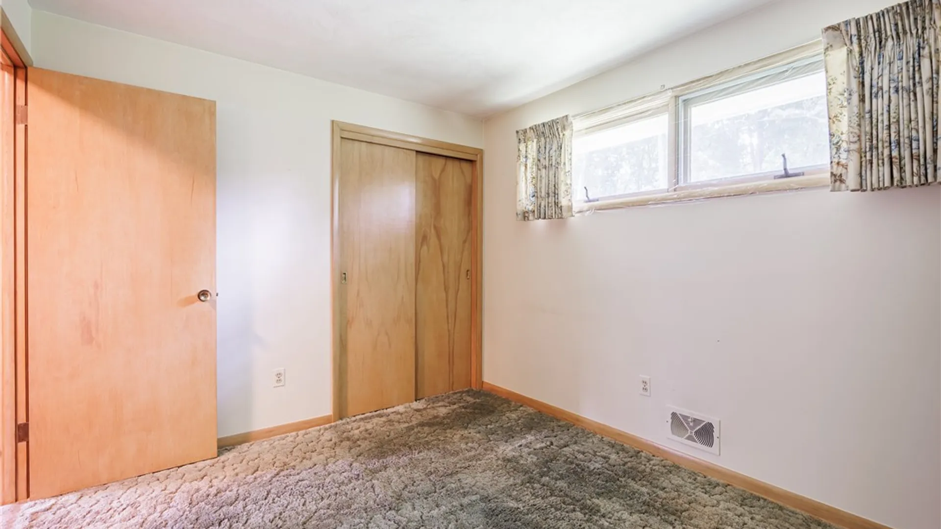 Property at 215 North Avenue, Greece, NY 14626 14