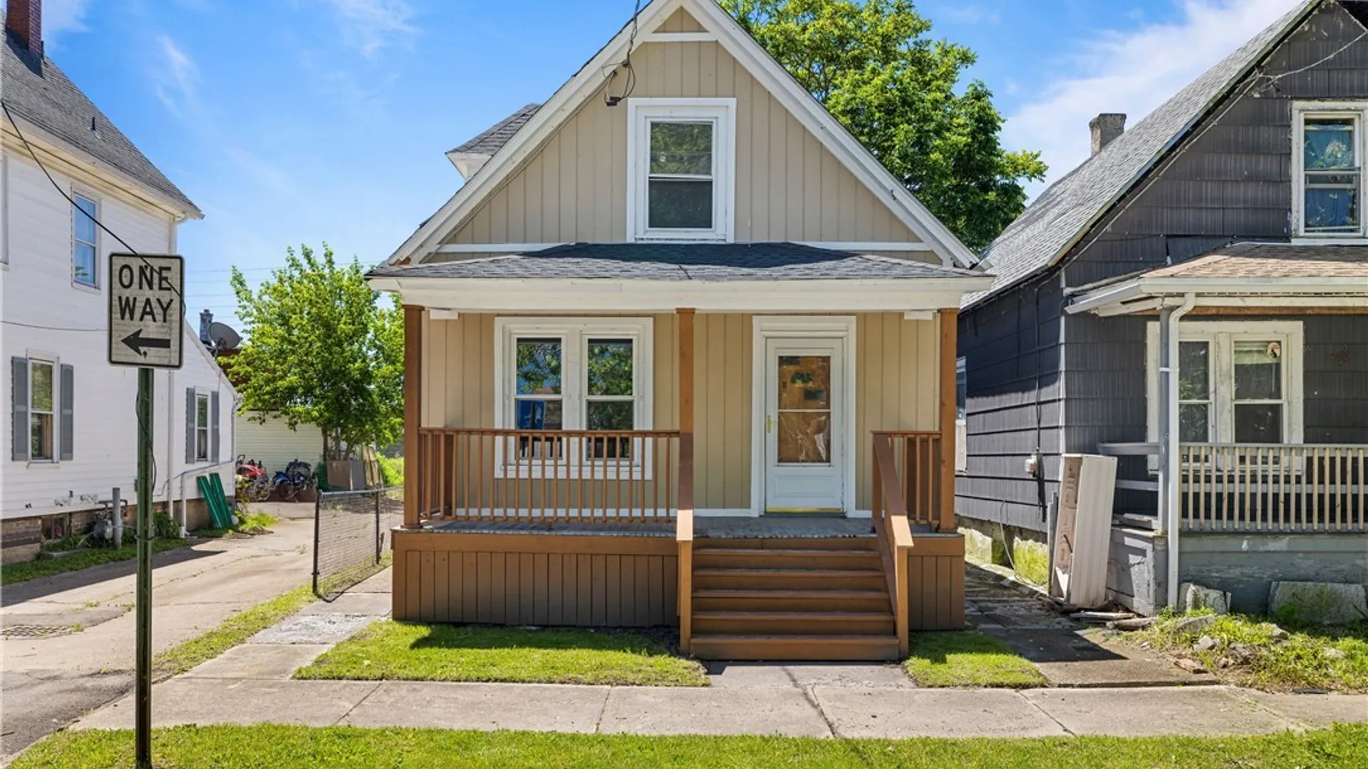 Property at 2323 Mackenna Avenue, Niagara Falls, NY 14303 2