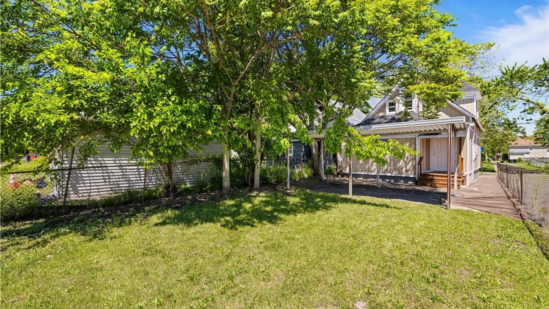 Property at 2323 Mackenna Avenue, Niagara Falls, NY 14303 24