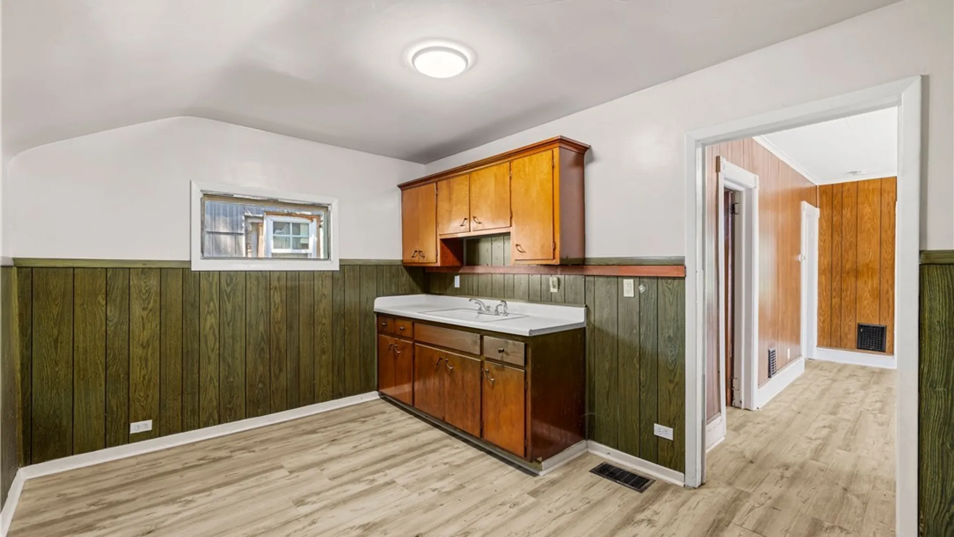 Property at 2323 Mackenna Avenue, Niagara Falls, NY 14303 9