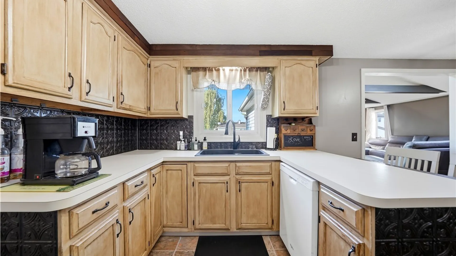 Property at 14 Quail Hollow, Lancaster, NY 14086 14