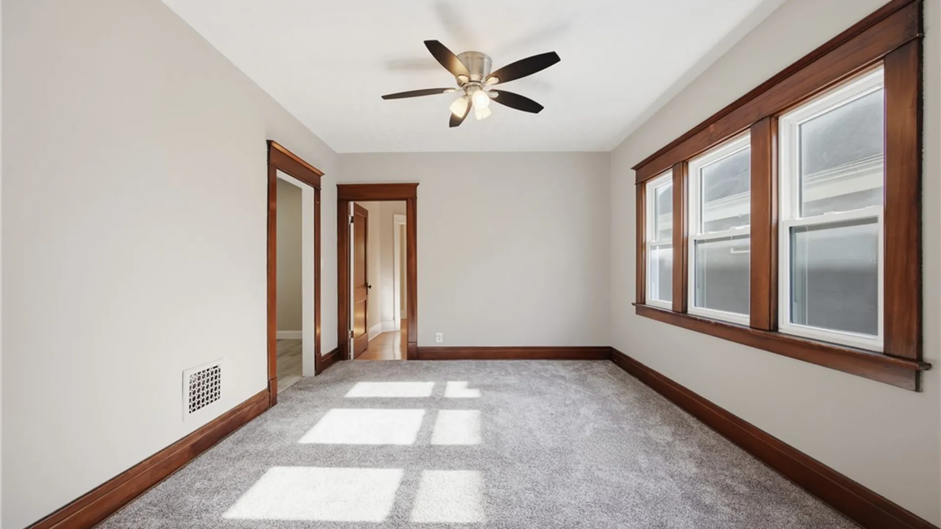 Property at 154-156 Lincoln Boulevard, Tonawanda, NY 14217 17