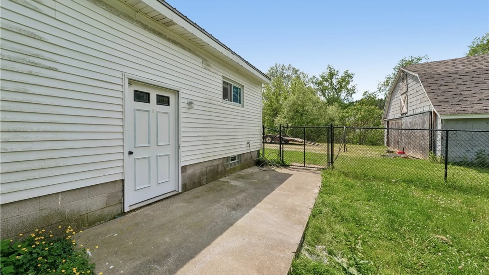Property at 1422 Eagle Street, Freedom, NY 14065 14