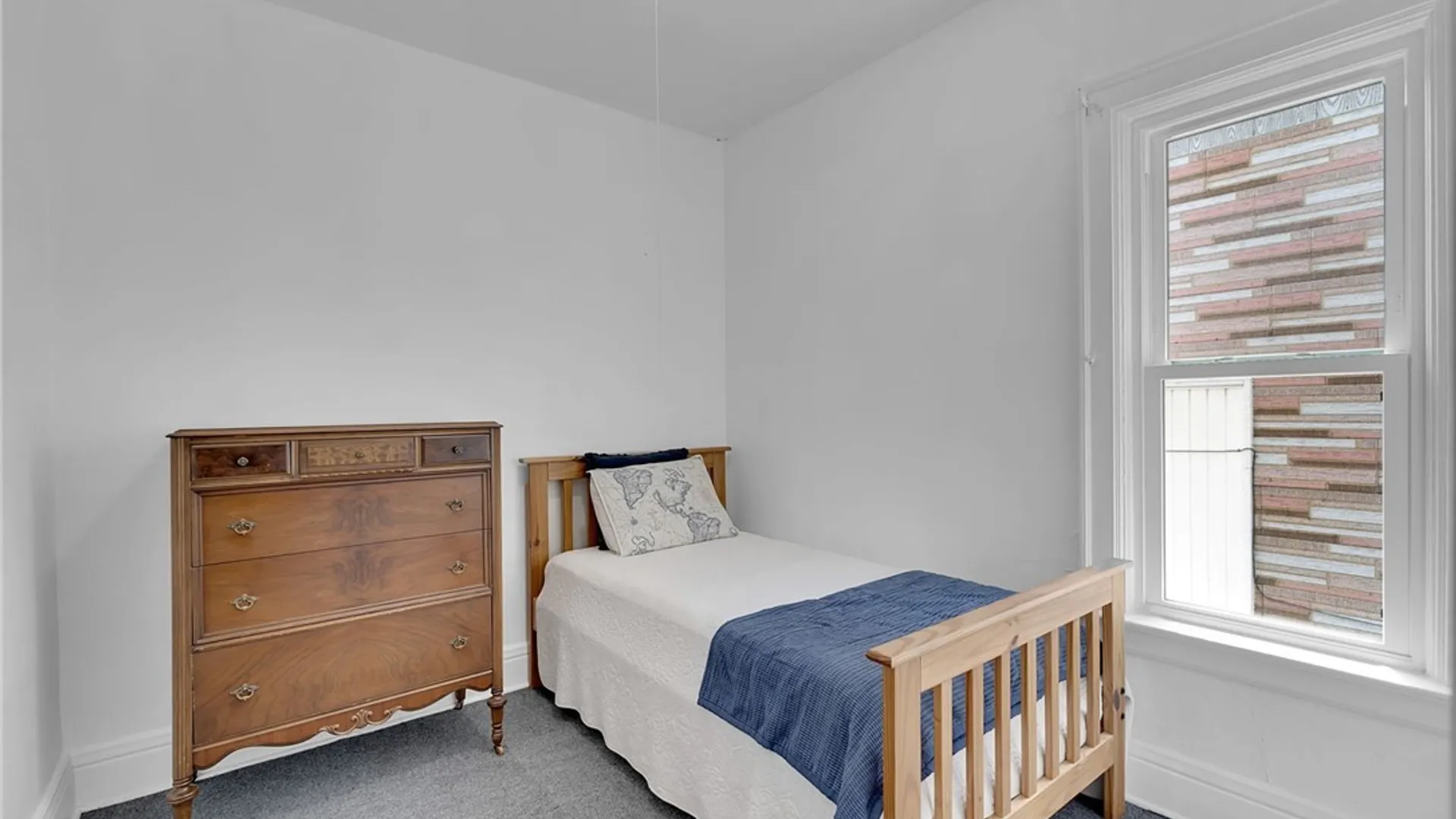 Property at 15 Seneca Pksd, Buffalo, NY 14210 10