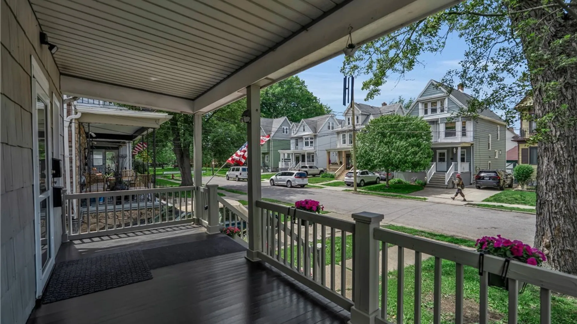 Property at 15 Seneca Pksd, Buffalo, NY 14210 2