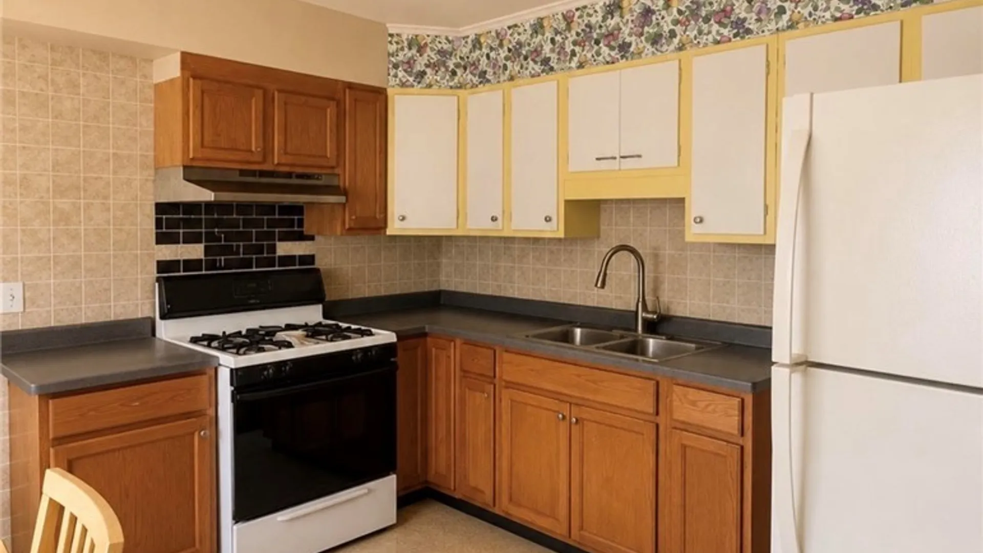 Property at 127 14th St, Buffalo, NY 14213 17