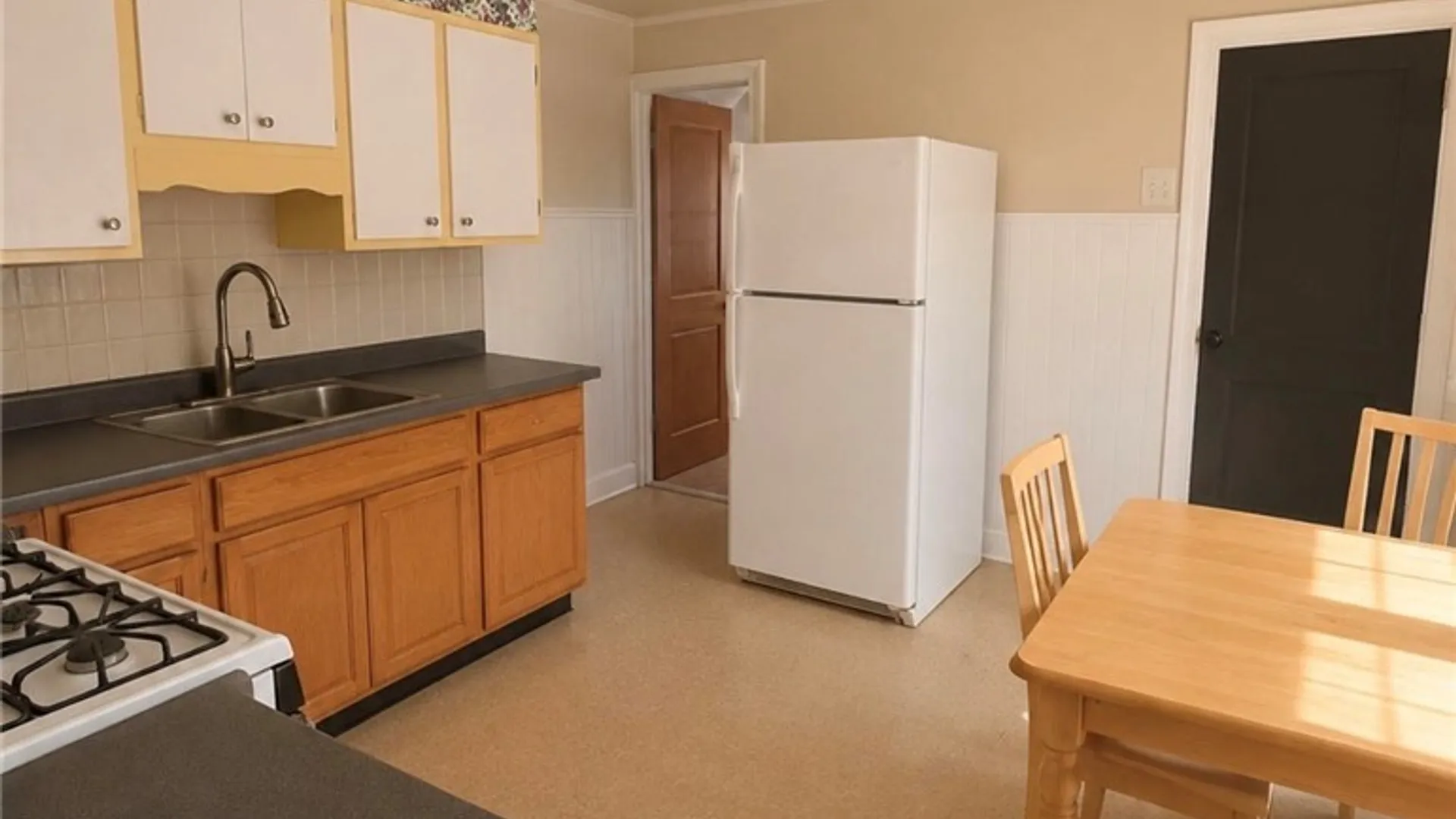 Property at 127 14th St, Buffalo, NY 14213 18