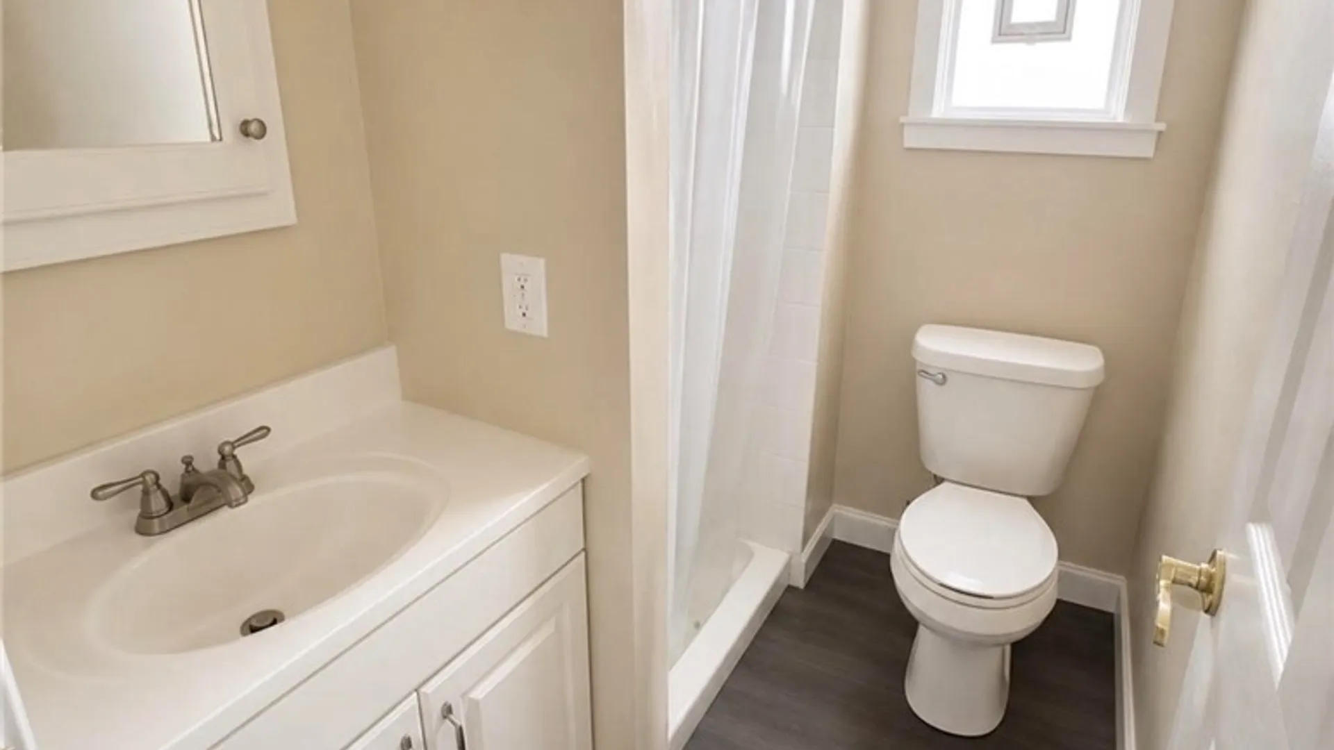 Property at 127 14th St, Buffalo, NY 14213 9