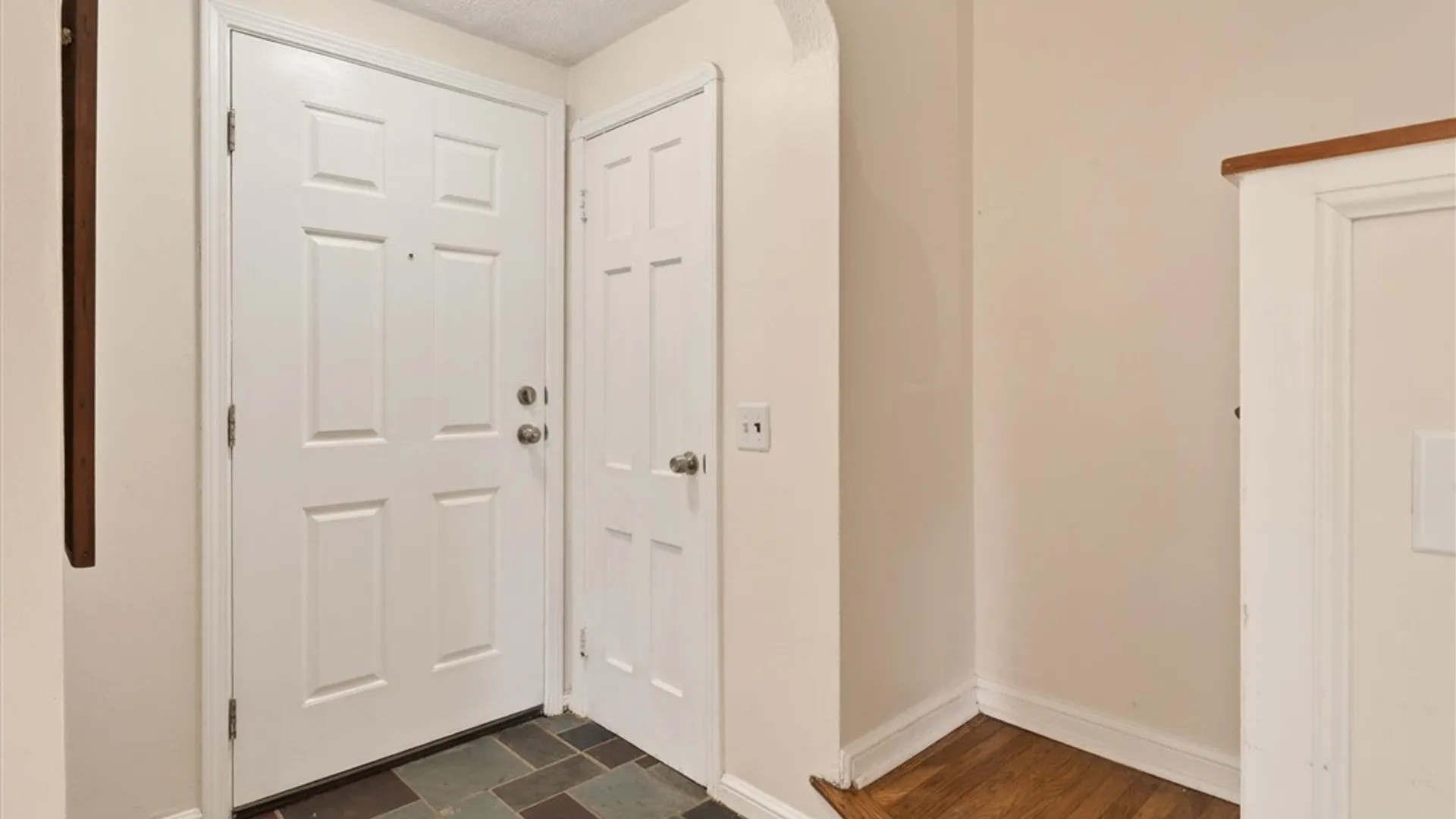 Property at 464 Harwick Road, Irondequoit, NY 14609 23