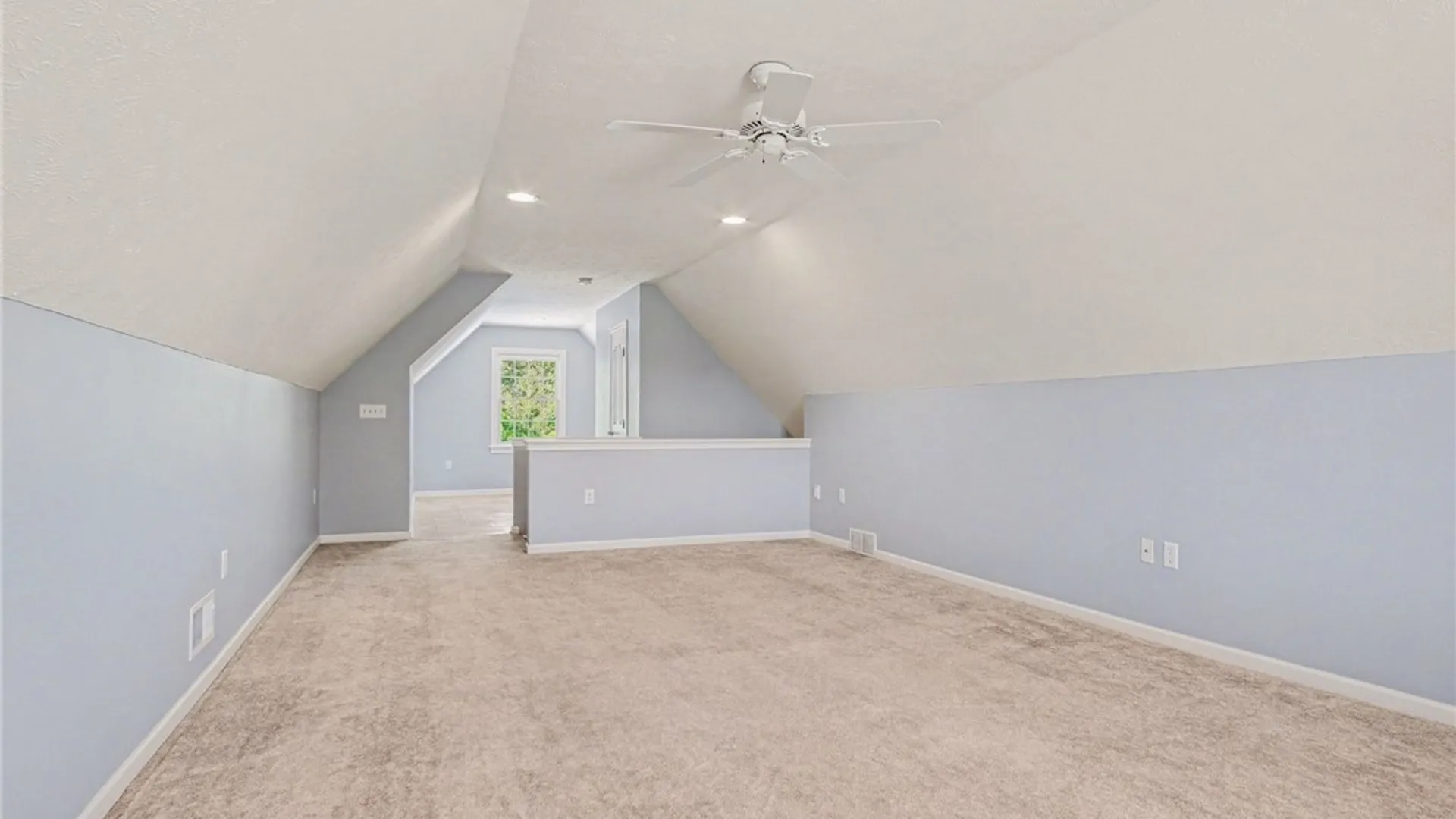 Property at 28 Countryside Dr, Hamlin, NY 14464 31