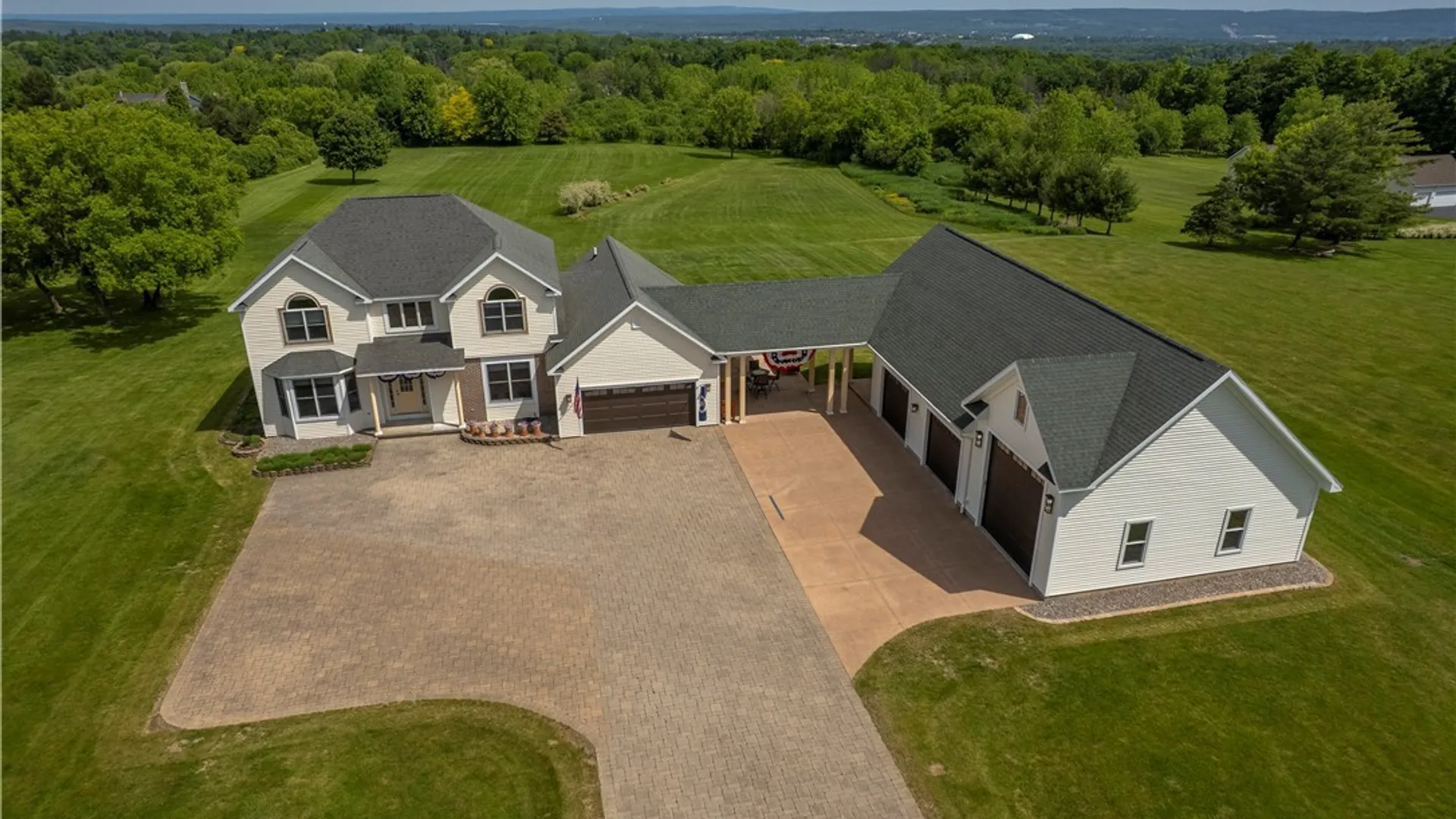 Property at 8925 Tibbitts Road, New Hartford, NY 13413 4
