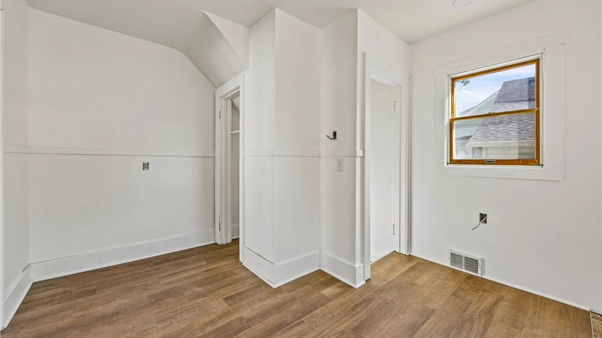 Property at 29 N Lyon Street, Batavia City, NY 14020 22