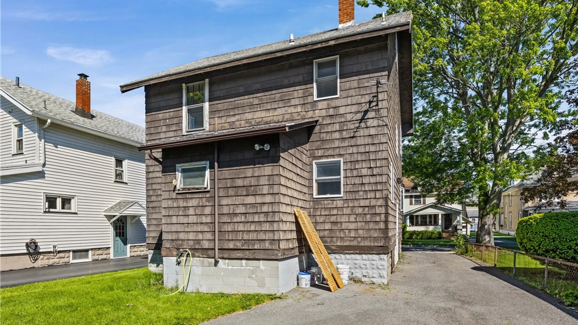 Property at 29 N Lyon Street, Batavia City, NY 14020 28