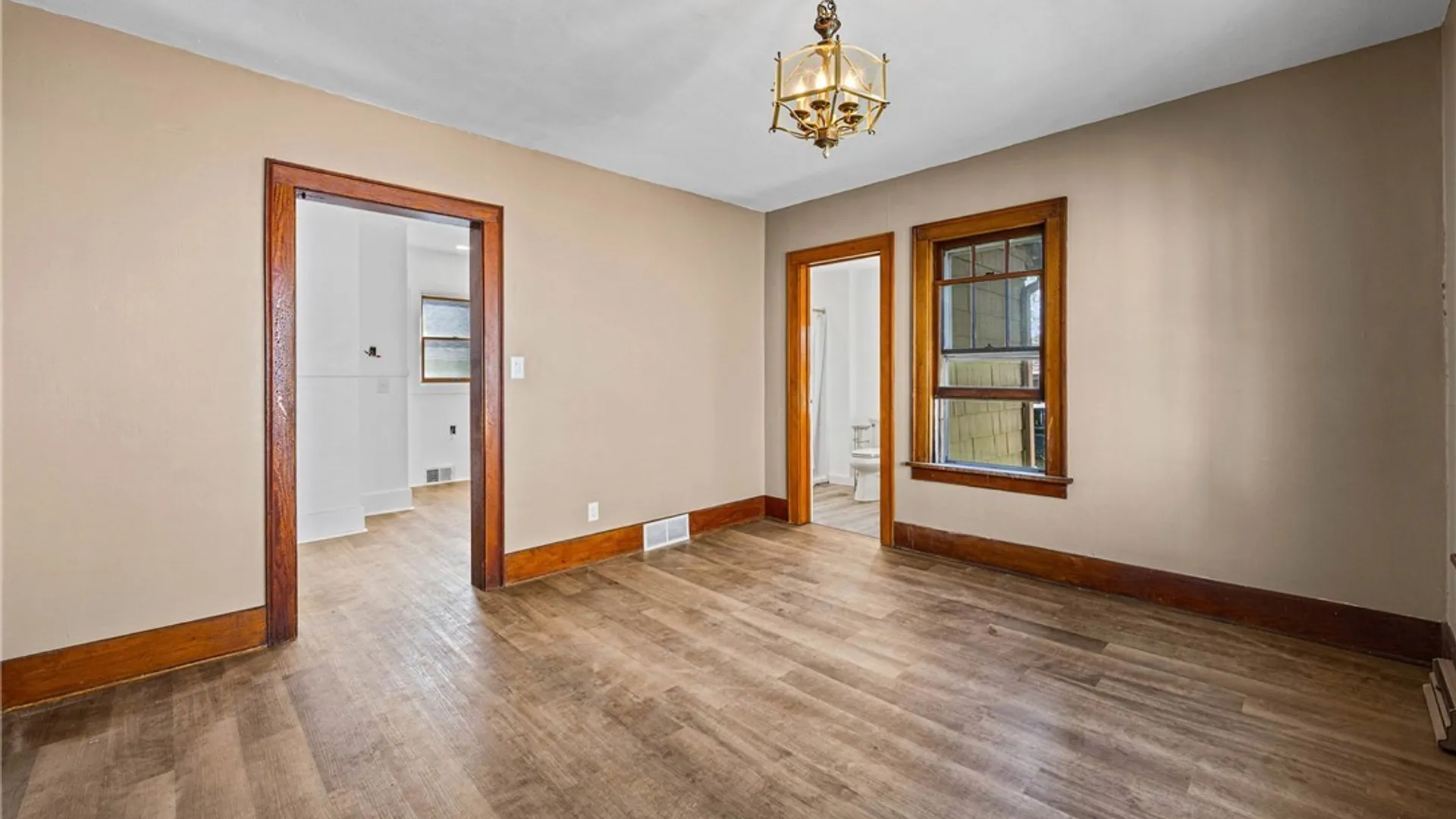 Property at 29 N Lyon Street, Batavia City, NY 14020 9