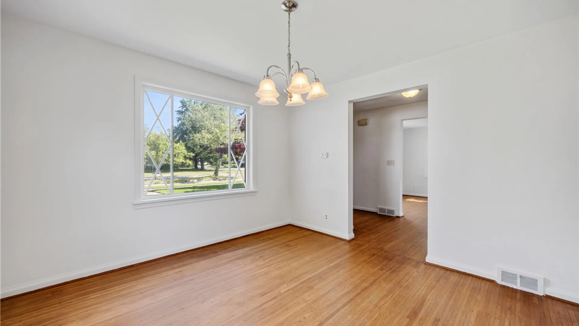 Property at 261 Rogers Parkway, Irondequoit, NY 14617 12