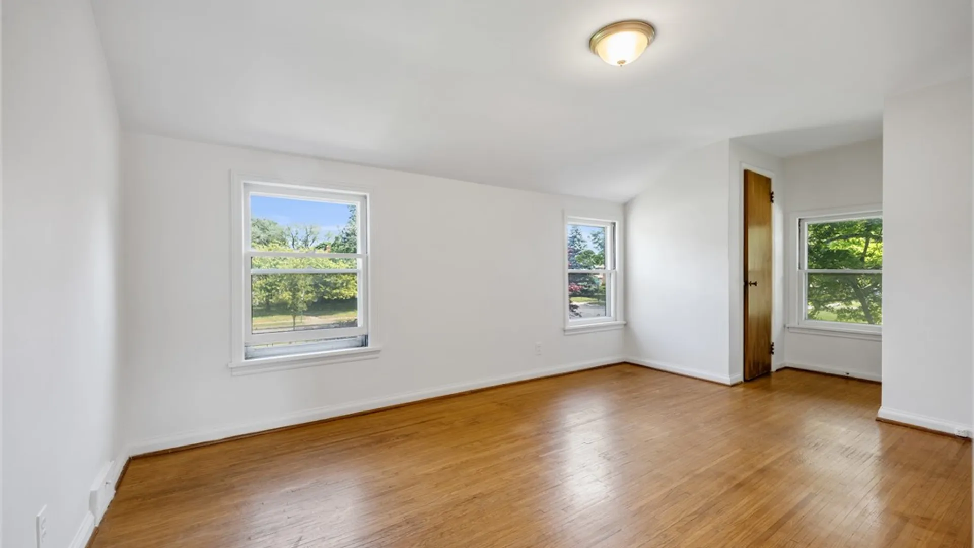 Property at 261 Rogers Parkway, Irondequoit, NY 14617 16