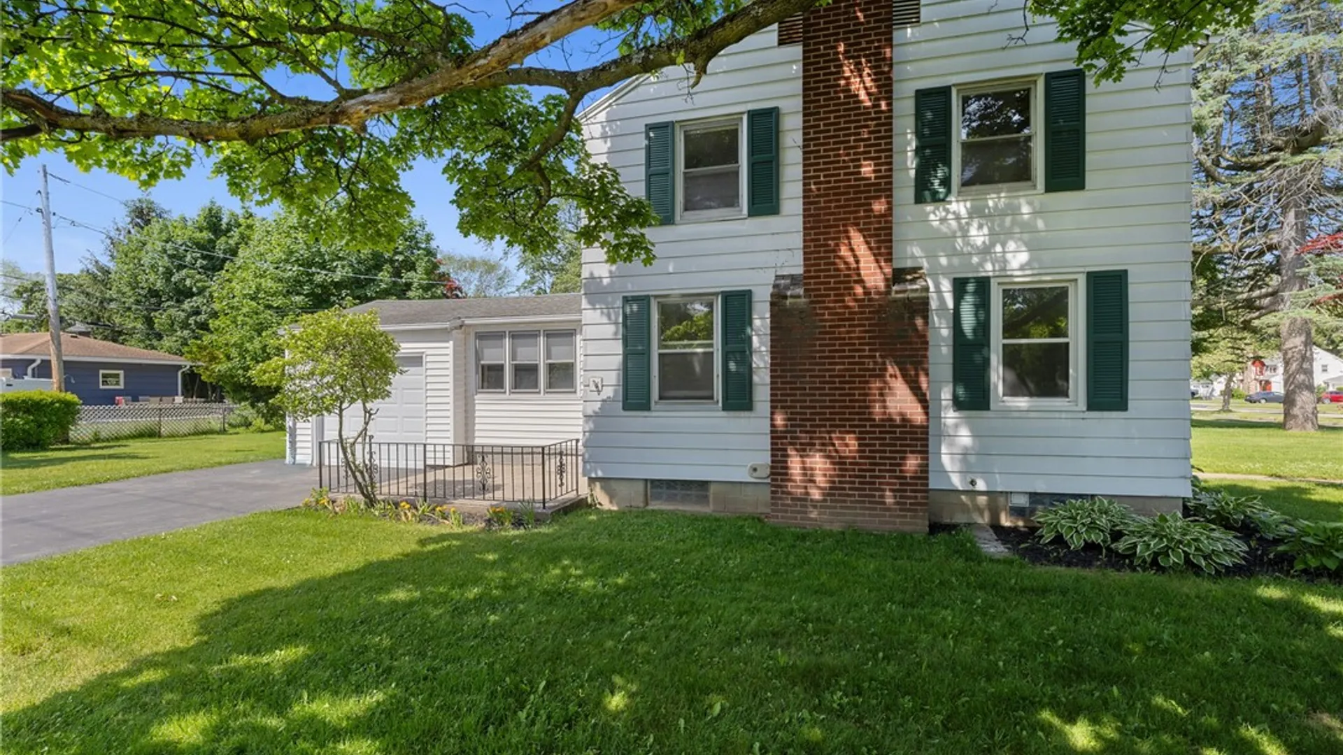 Property at 261 Rogers Parkway, Irondequoit, NY 14617 2