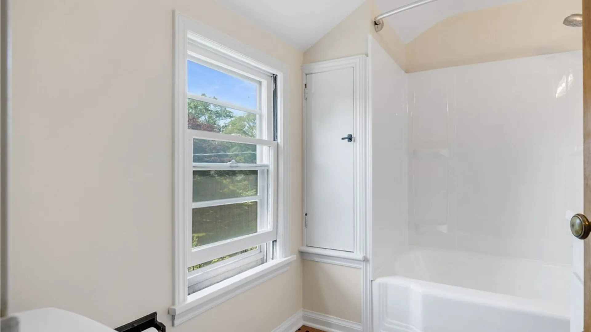 Property at 261 Rogers Parkway, Irondequoit, NY 14617 20