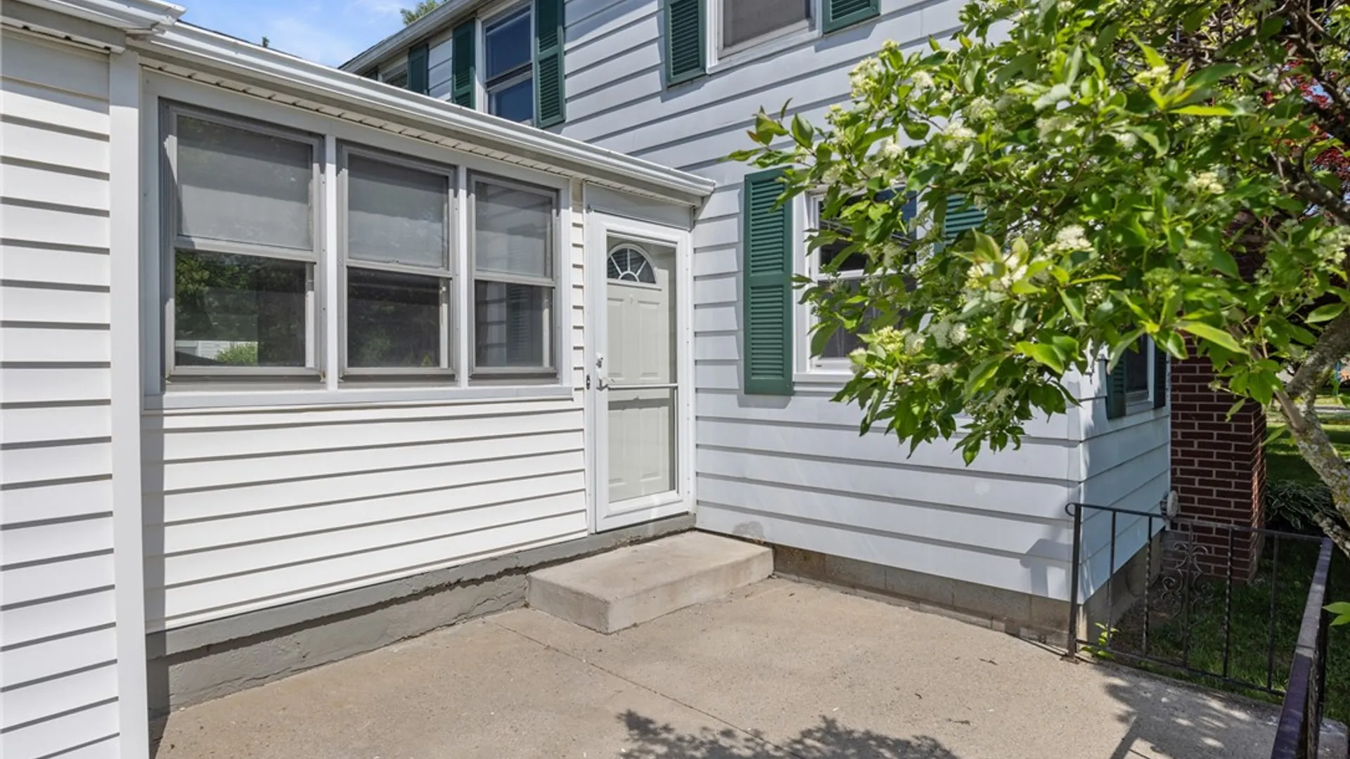 Property at 261 Rogers Parkway, Irondequoit, NY 14617 26