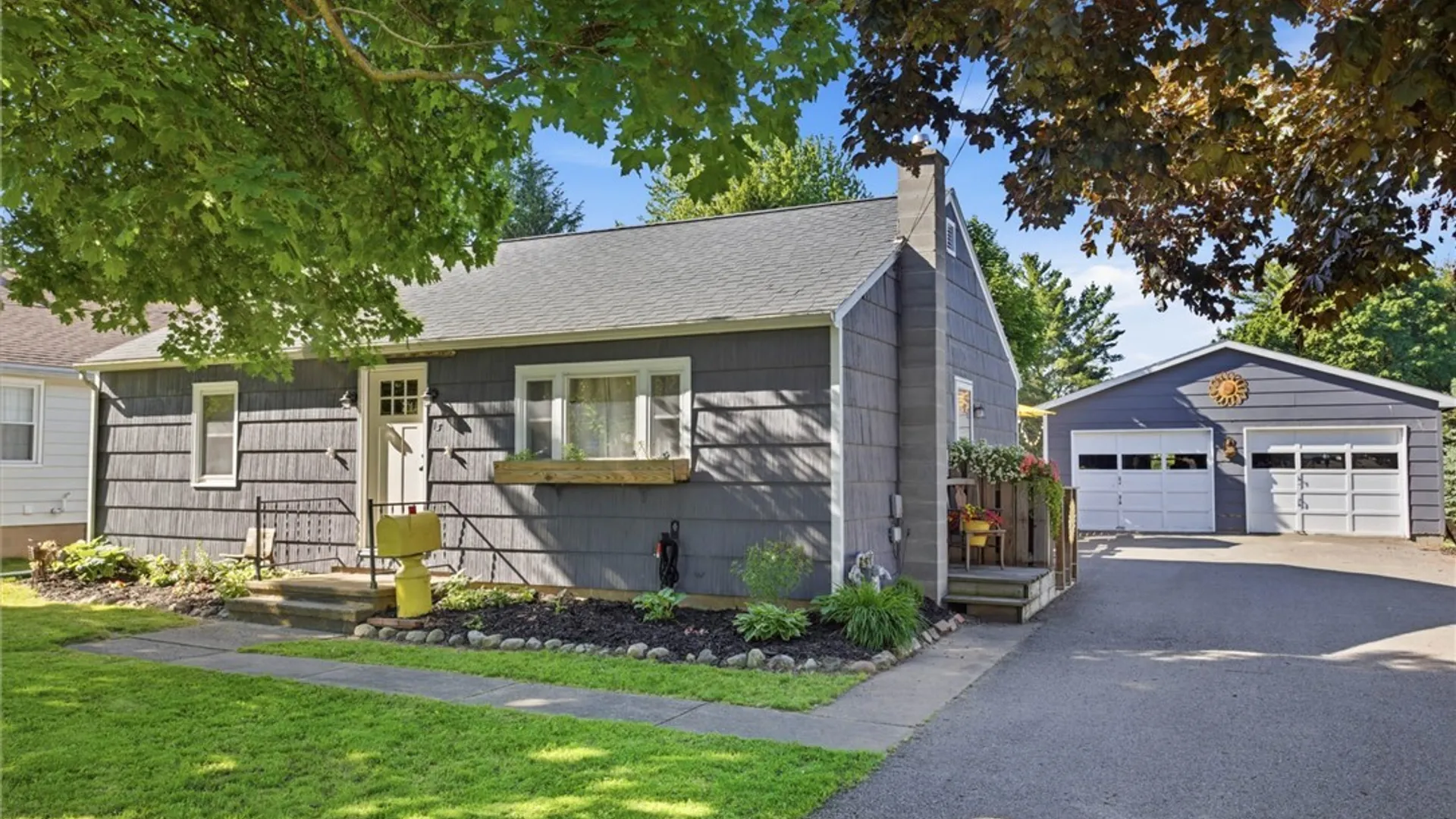 Property at 13 Munson Street, Leroy, NY 14482 3