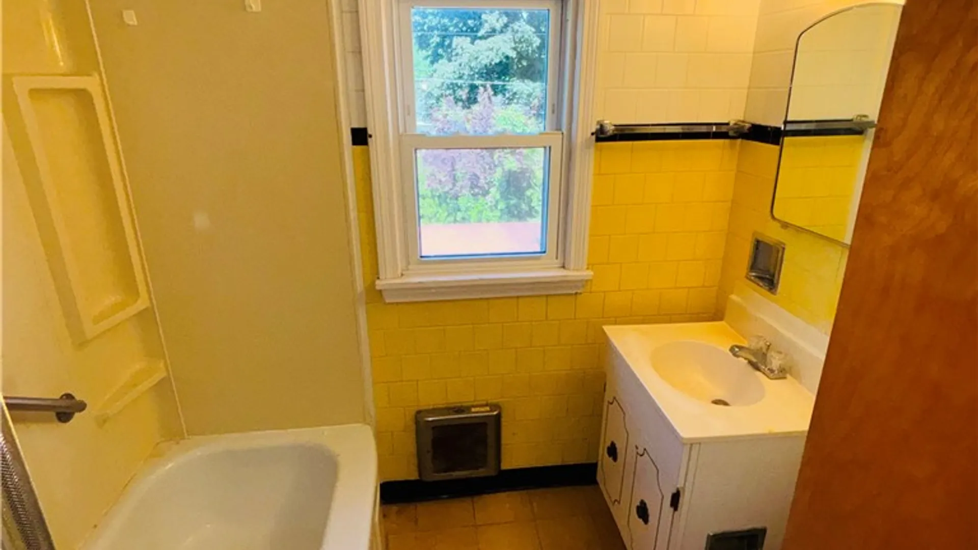 Property at 230 Desmond Road, Greece, NY 14616 23