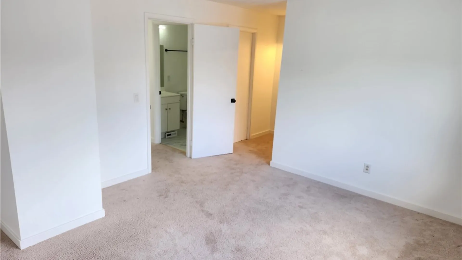 Property at 153 Windsorshire Drive, Ogden, NY 14624 14