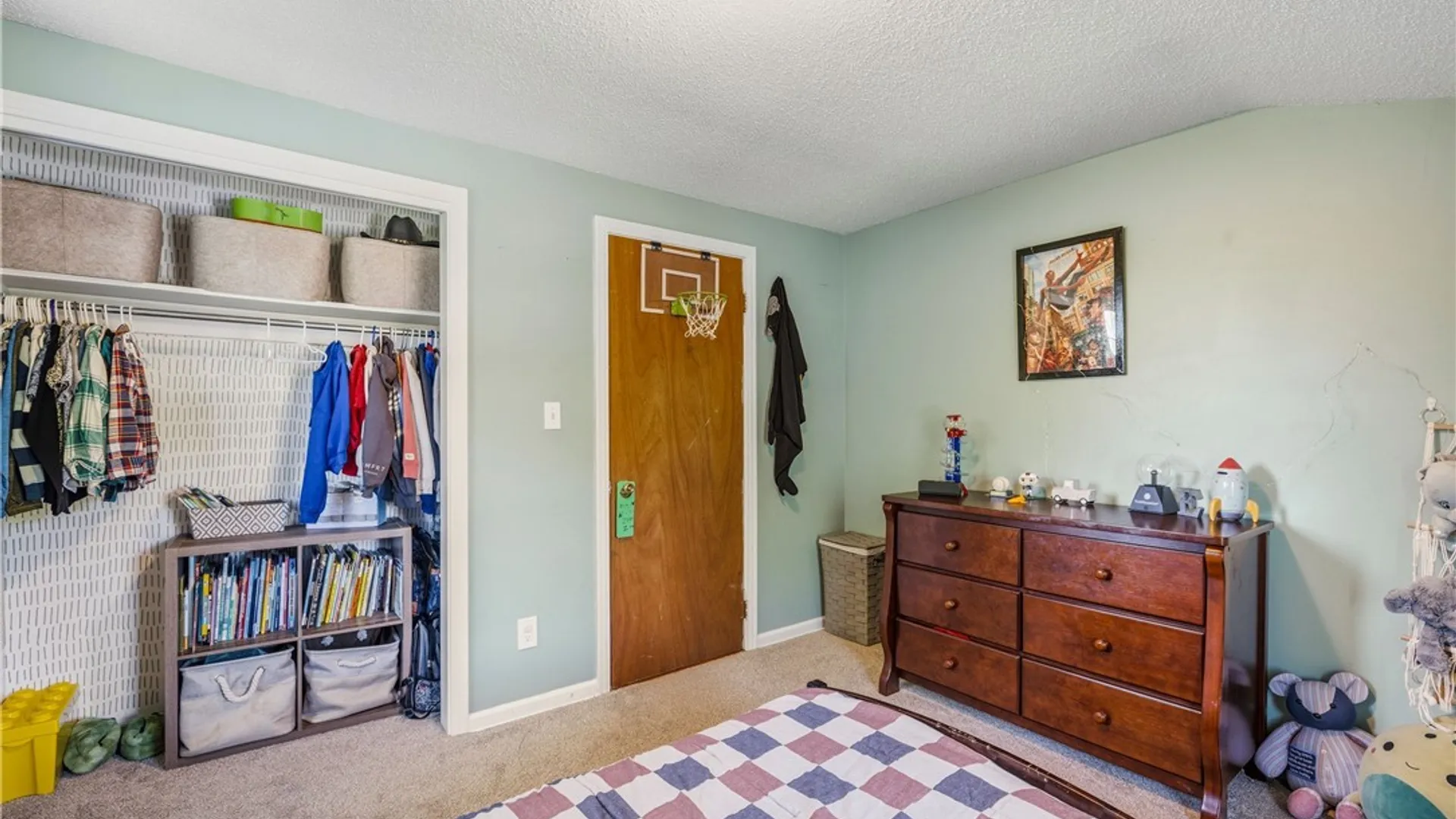 Property at 80 Roosevelt Avenue, Lancaster, NY 14086 27