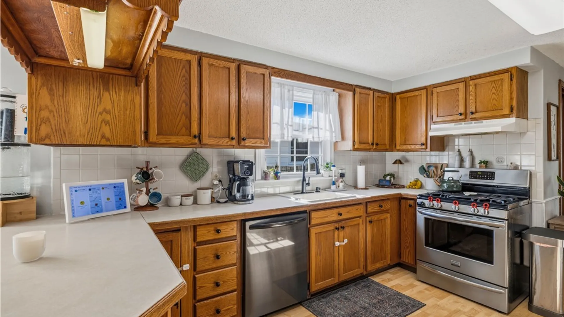 Property at 80 Roosevelt Avenue, Lancaster, NY 14086 4