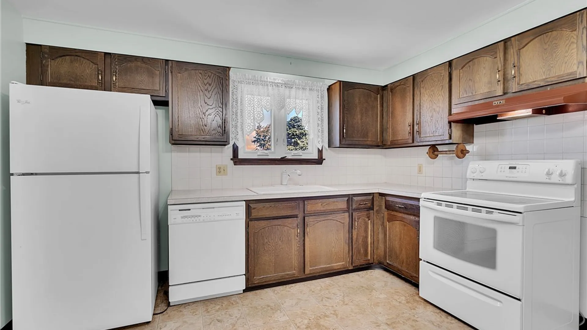 Property at 87 Knollwood Drive, Cheektowaga, NY 14227 11