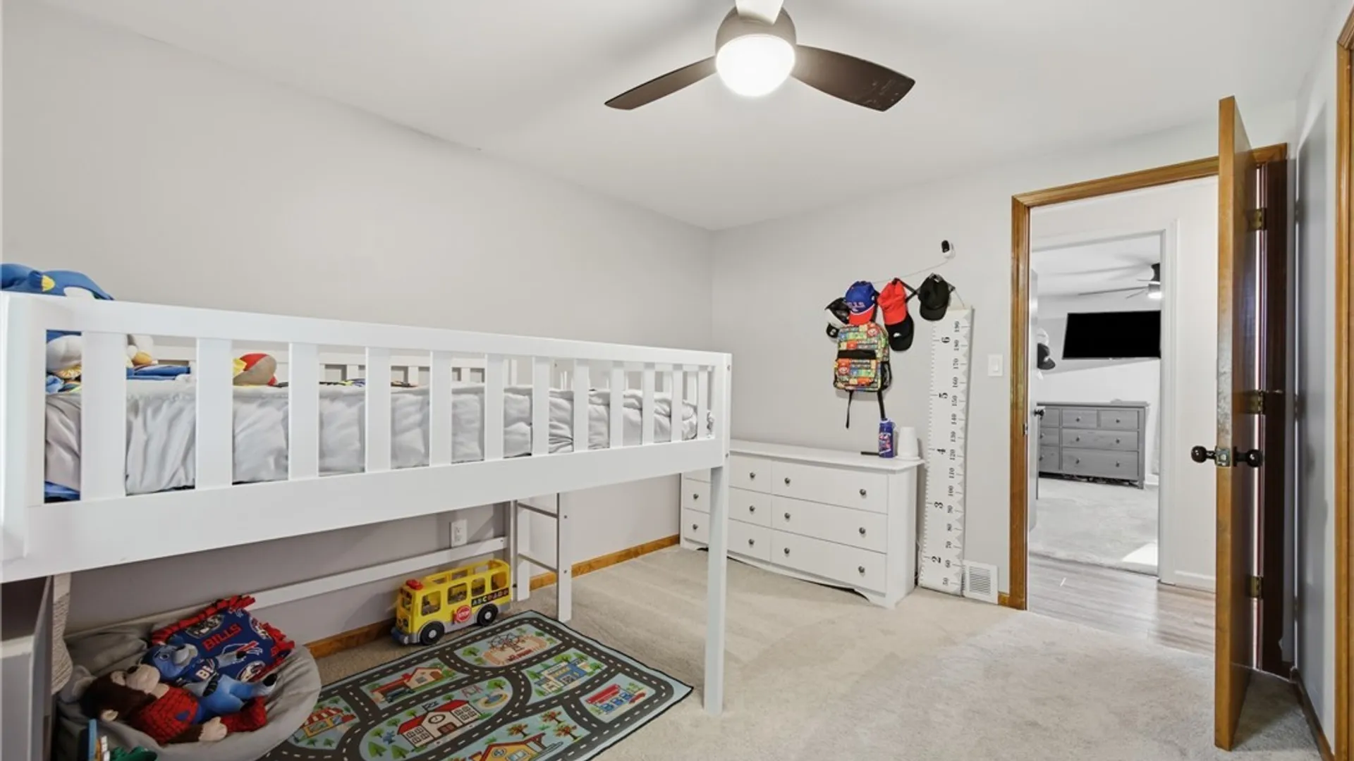 Property at 42 Kennedy Road, Cheektowaga, NY 14227 28