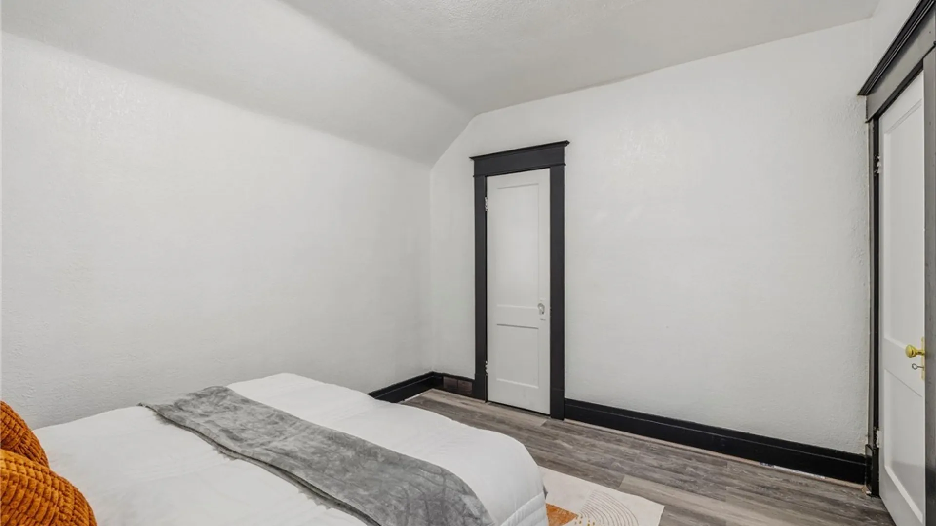 Property at 105 Sussex Street, Buffalo, NY 14215 23