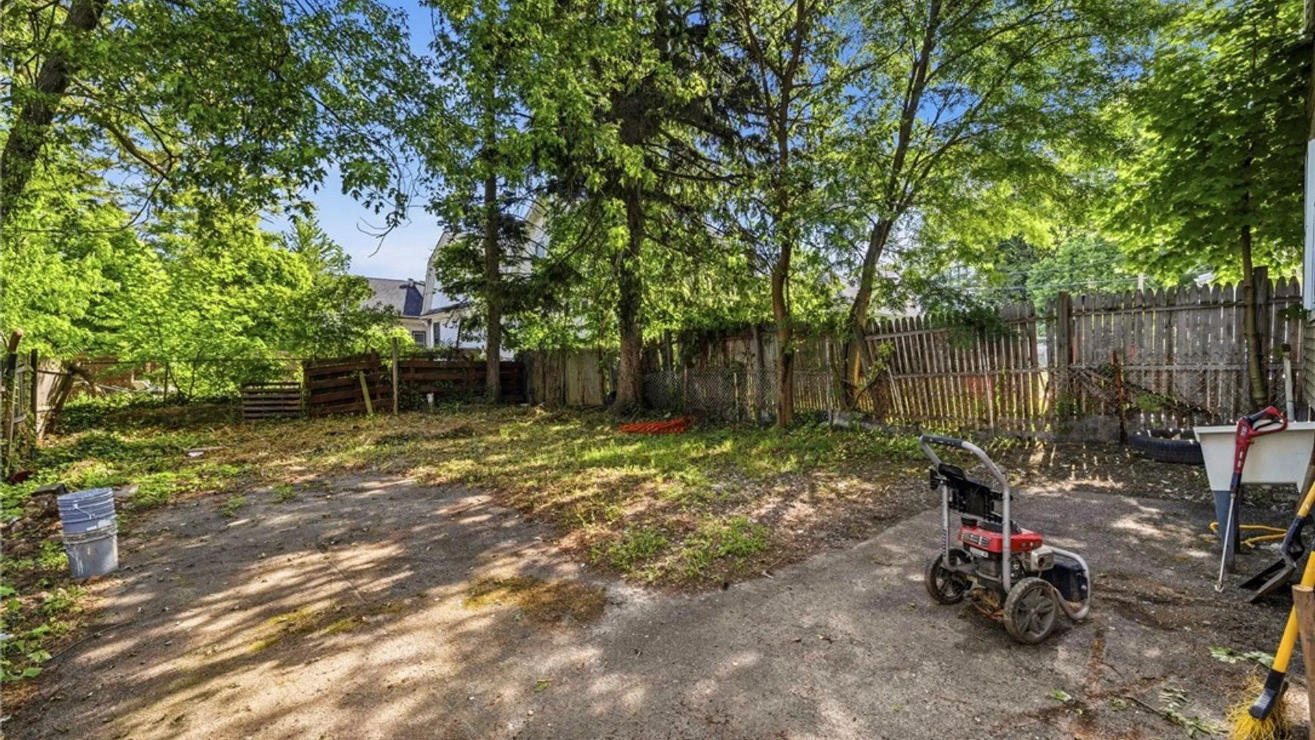 Property at 105 Sussex Street, Buffalo, NY 14215 30