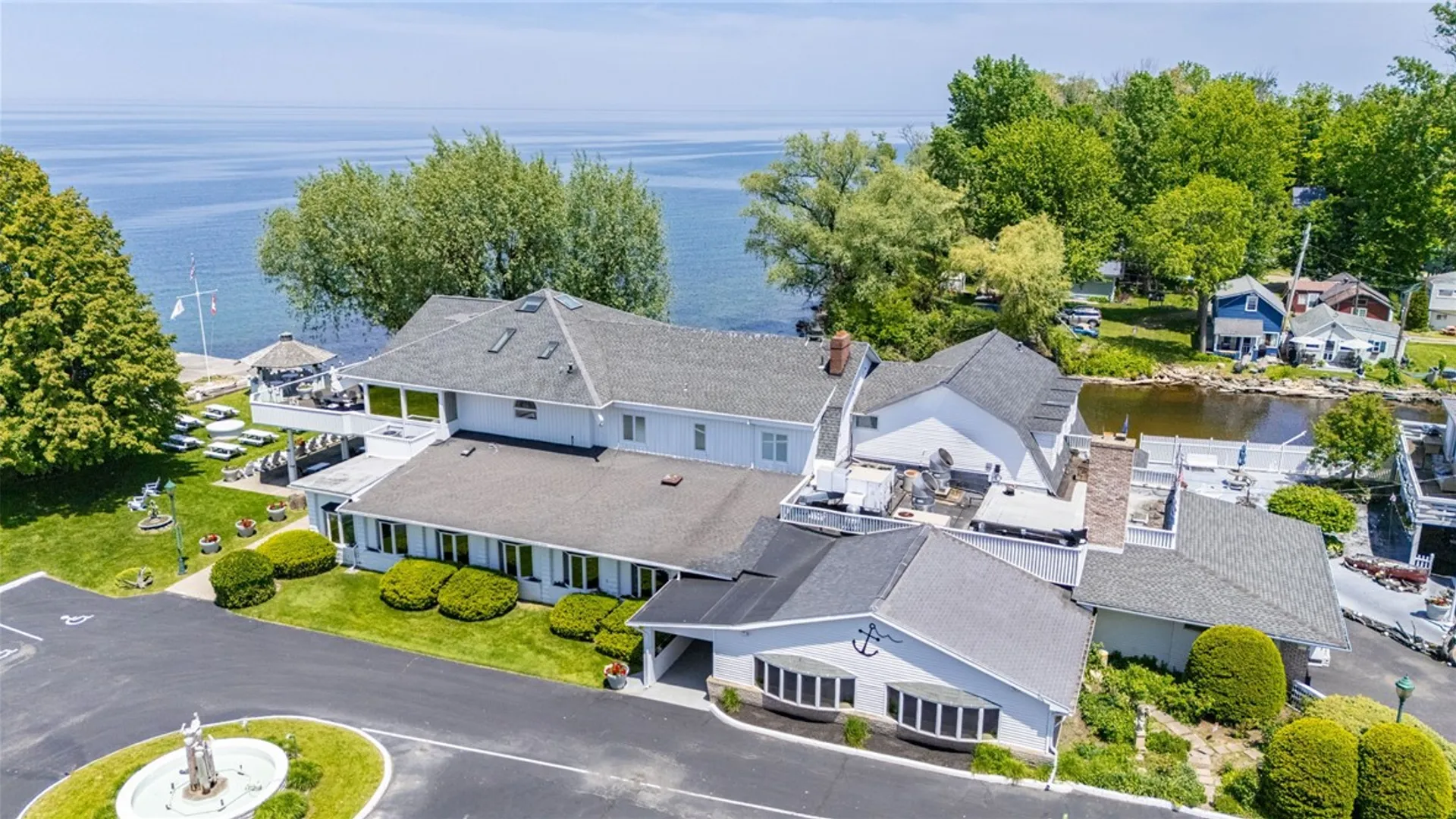 Property at 107 Cuddy Court, Webster, NY 14580 46