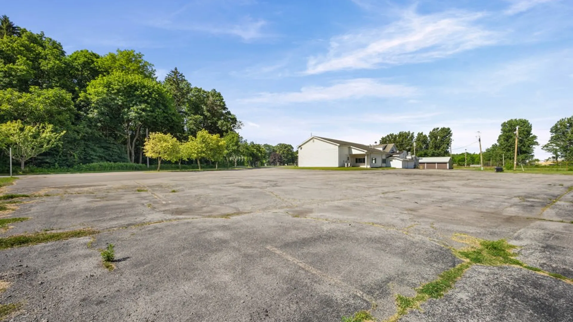 Property at 360 Maiden Lane, Greece, NY 14616 26